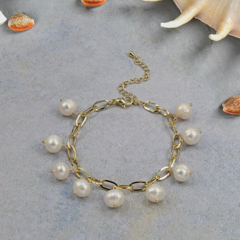 CC CHAIN WITH dangling pearls