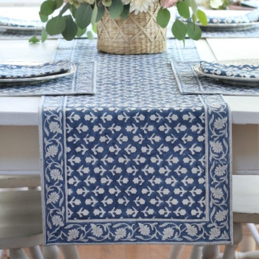 PAR Table Runner Charlotte Indigo