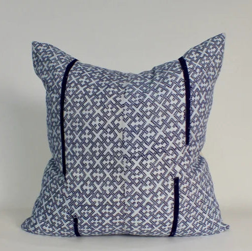 BB - "Frank" Vintage Pillow - 22"