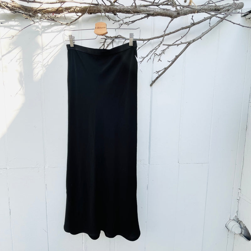VH-1478 Black Crepe Skirt, Grosgrain Elastic